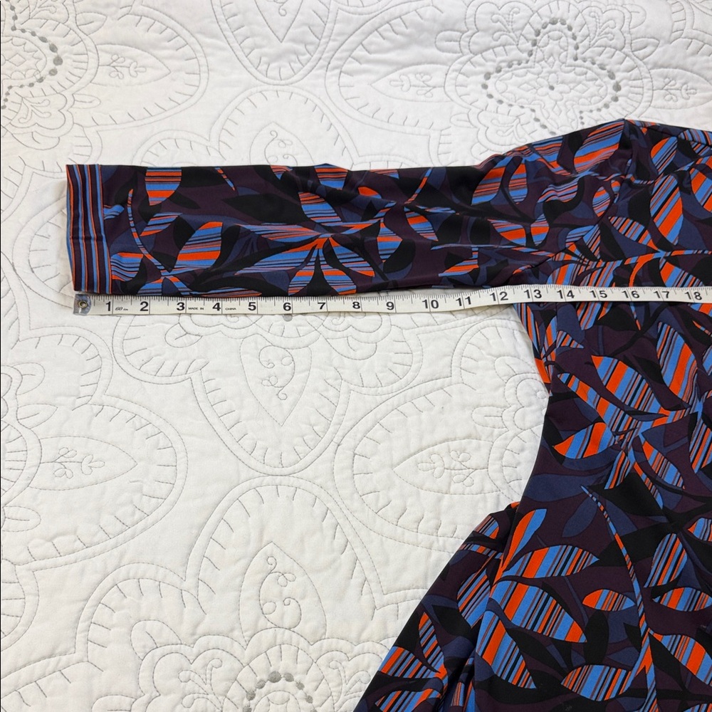 BCBGMaxAzria Adele Long Sleeve Midi Wrap Dress - Vibrant Geometric Floral Design - Picture 8 of 9
